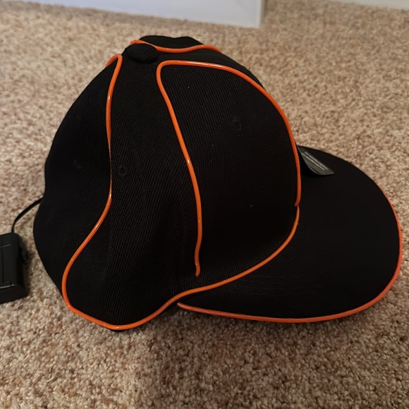 Light up Neon Orange SnapBack - Picture 4 of 6